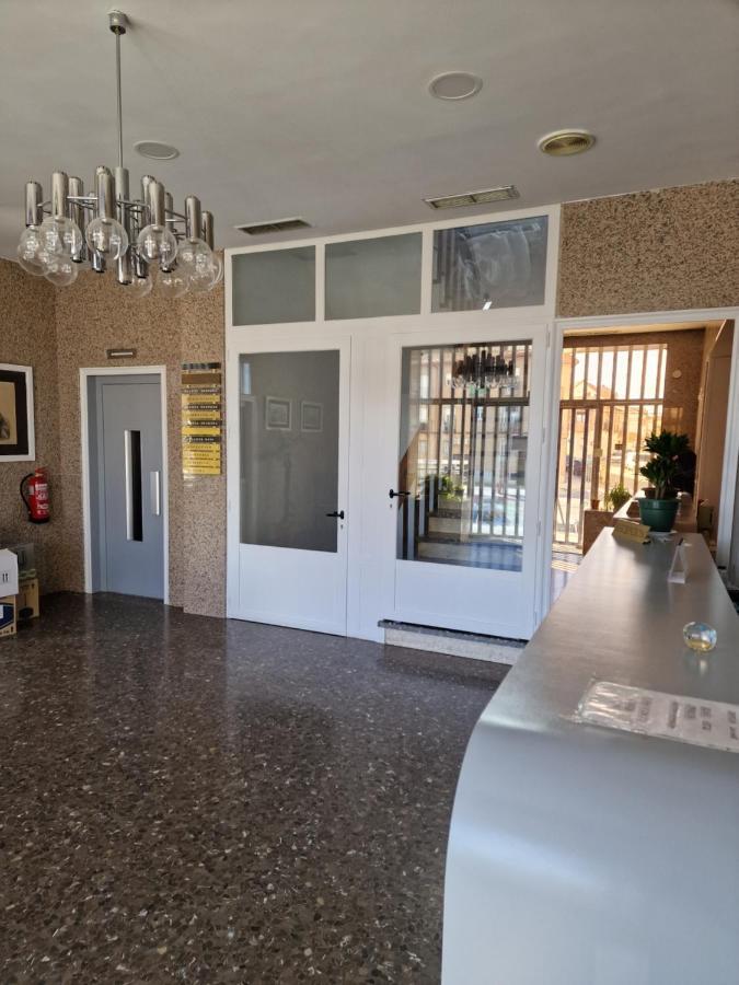 Hostal La Canada Segoviana Valmojado Kültér fotó